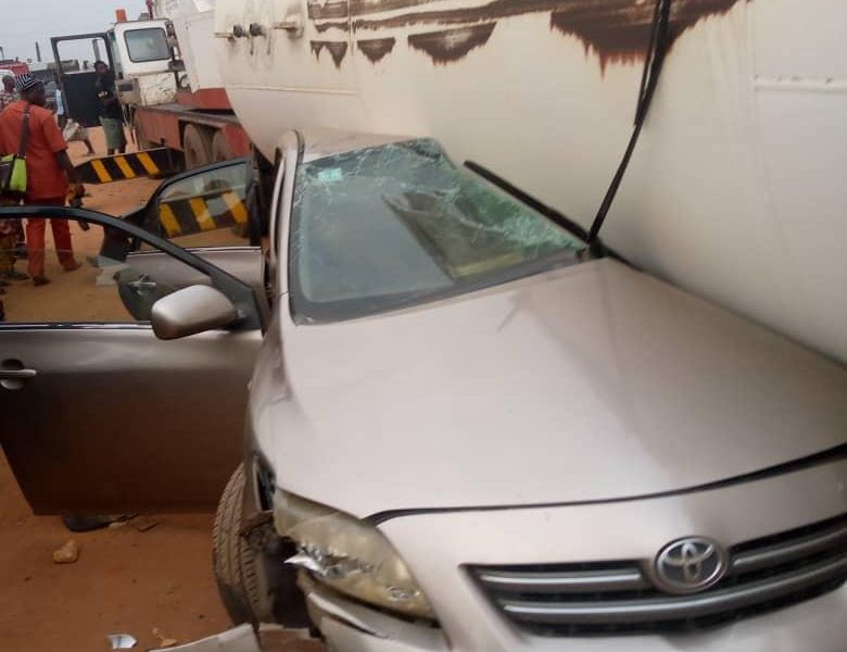 Tragedy as truck falls on vehicles on Lagos-Ibadan Expressway