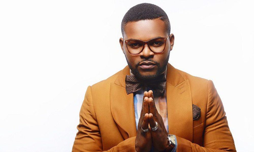 Video of Falz spraying cash at party goes viral