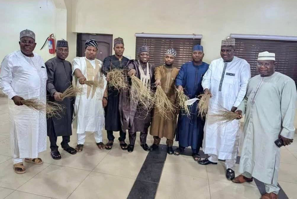 Six Zamfara Lawmakers Defect from PDP to APC