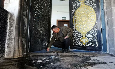 Israeli settlers torch West Bank mosque