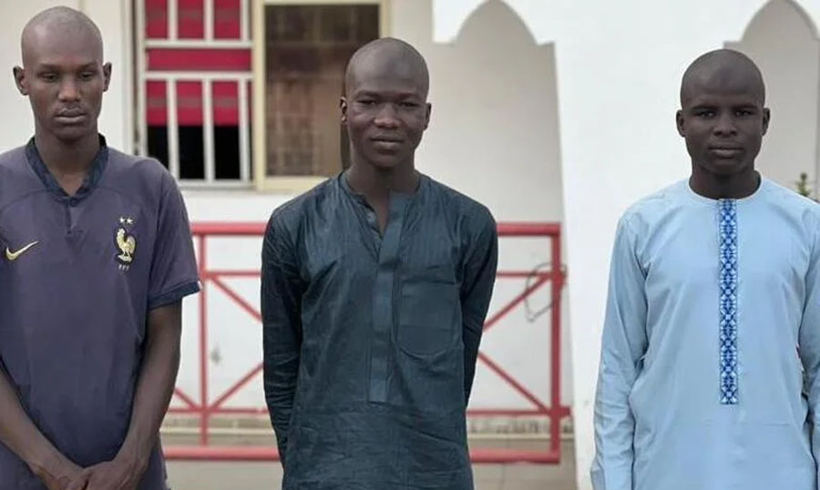 The suspects were arrested following a viral video circulated on social media where they were seen cleaning mucus from their noses using N500 Naira notes