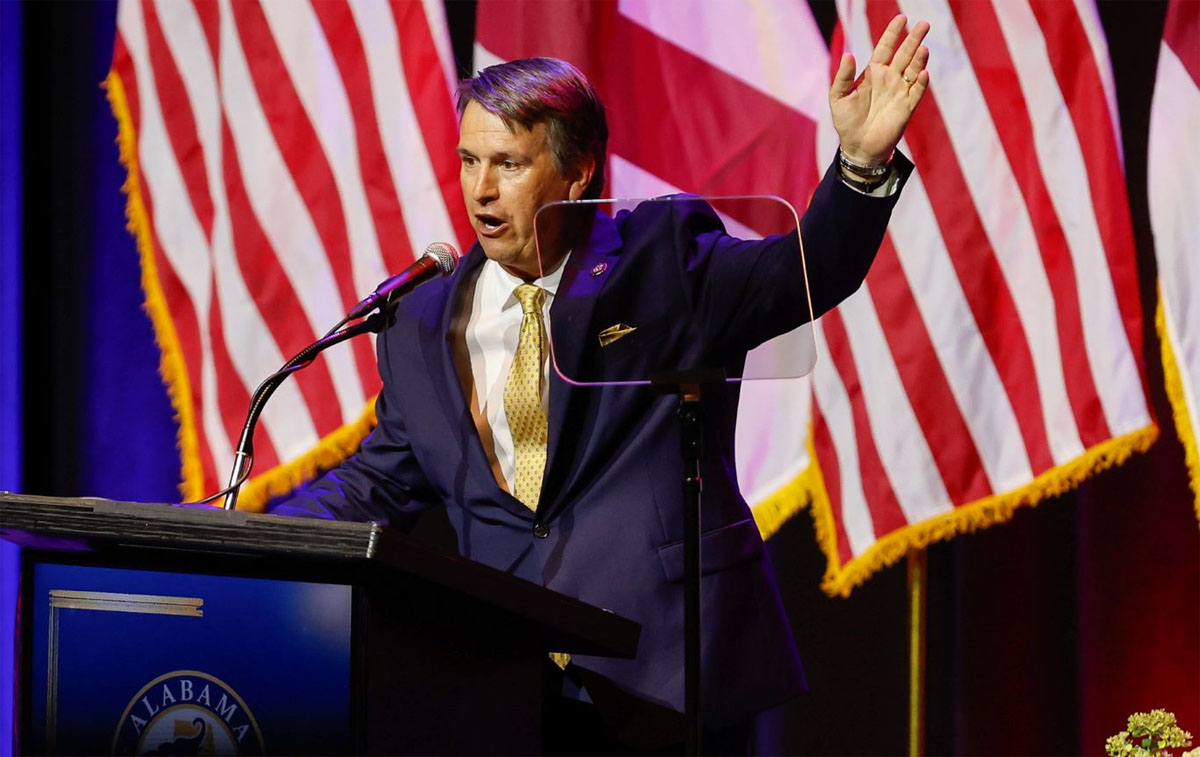 US Congressman Pushes Bill Requiring Religious Immigrants to Reject Sharia Law