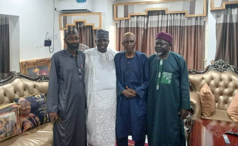 Alaafin Owoade I Steps In, Resolves Oyo Muslim Community Feud