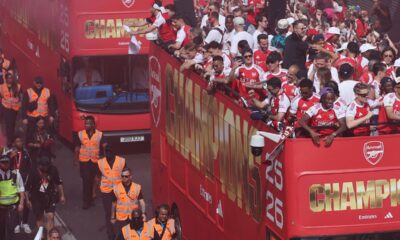 Arsenal Paint London Red as Thousands Celebrate Historic Premier League Triumph