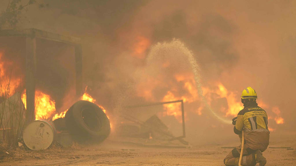 166,000 Evacuated as Unprecedented Wildfires Rage Across France, Spain