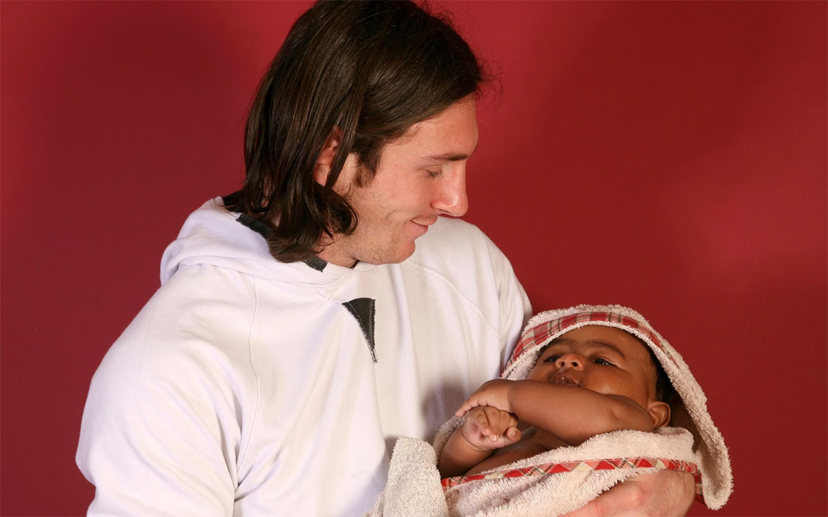Messi says facing Lamine Yamal in World Cup final after iconic baby photo is ‘crazy’
