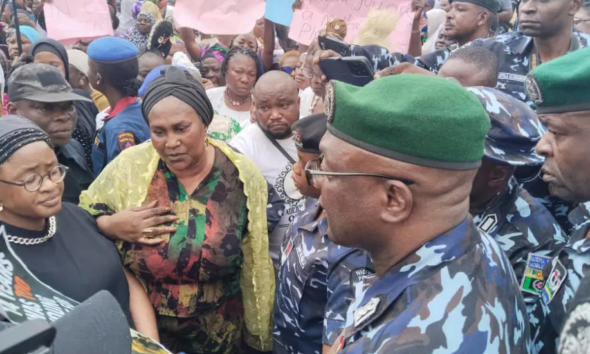 Osun poll: Adeleke’s wife leads women’s protest over alleged arrests, violence