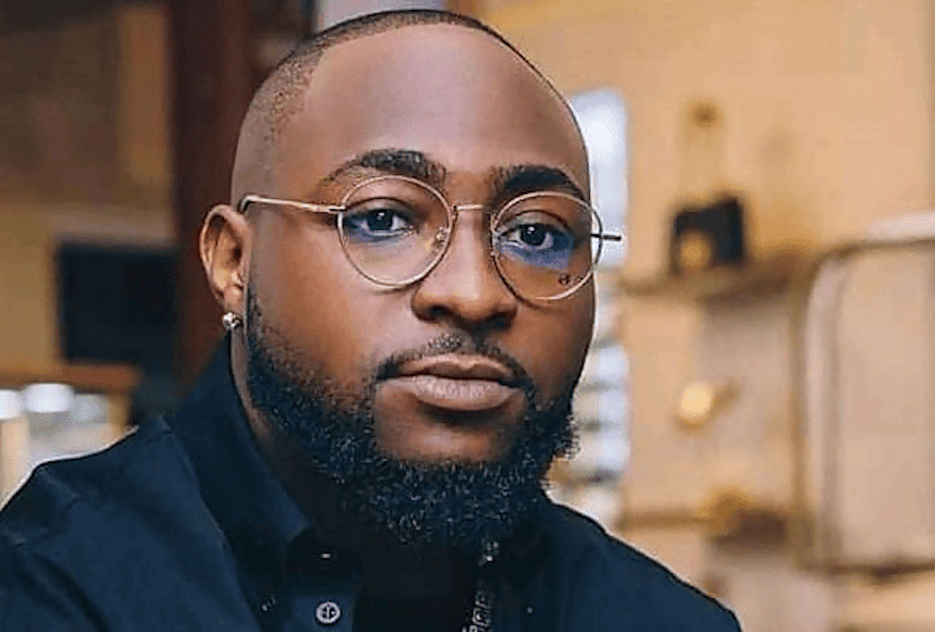 Davido Halts London Concert, Threatens to Walk Off Stage Over Fan's Disrespect to Staff
