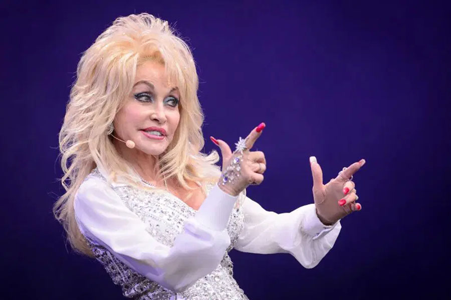 Trump orders US flags lowered nationwide for one week to honour Dolly Parton