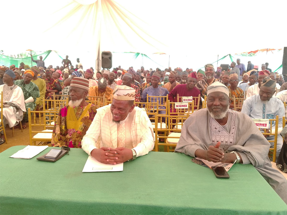 MUSCOYS Honours Pioneering Educationist with Commendation Award