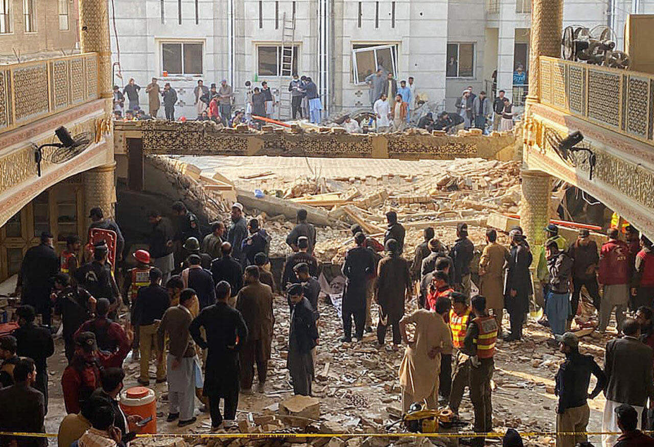 Bloodbath at Pakistan Mosque as Suicide Blast Kills 21, Injures 103