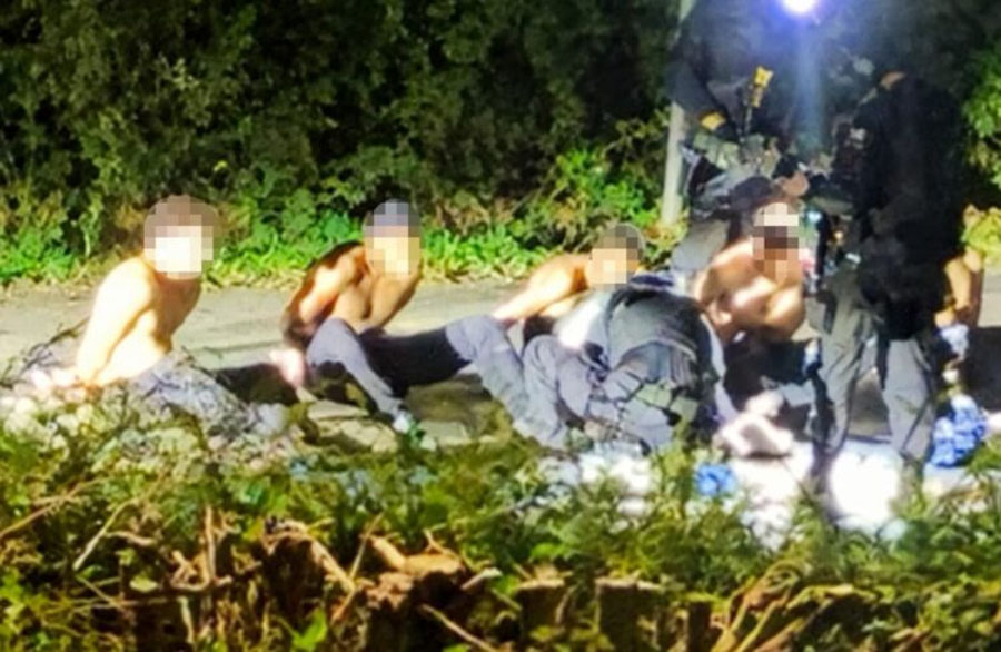 Five Arrested Near US-Used RAF Fairford in UK Terror Probe