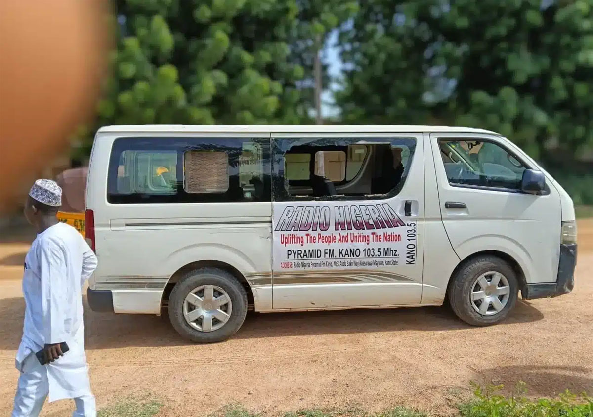 APC rally: Suspected thugs attack journalists, smash Radio Nigeria vehicle in Kano
