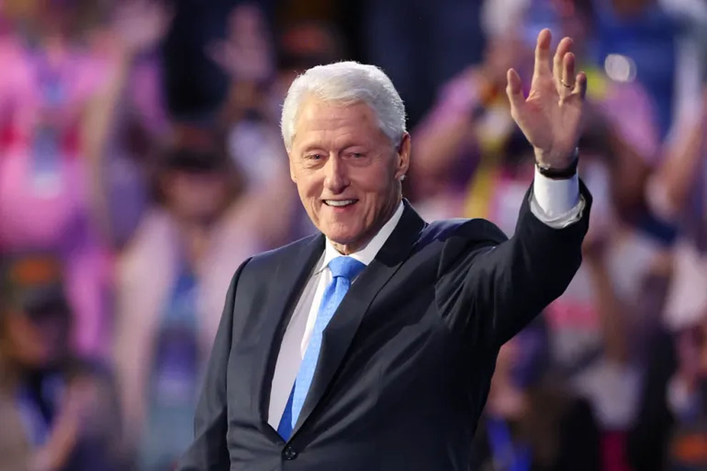 Bill Clinton condemns anti-Muslim prejudice, cites Qur’an’s message of coexistence
