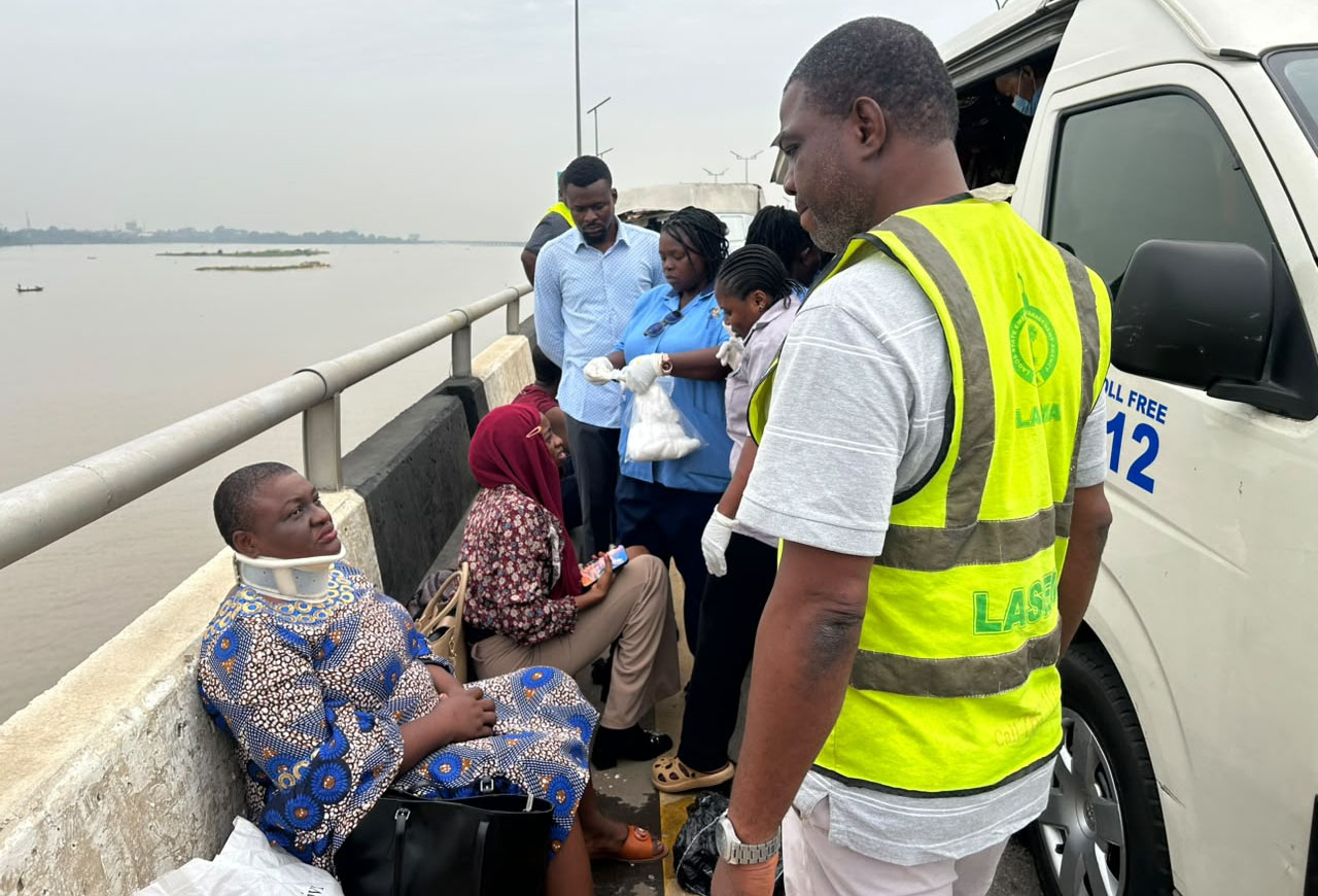 Third Mainland Bridge Crash: 10 Injured as LASEMA Averts Train Collision in Lagos